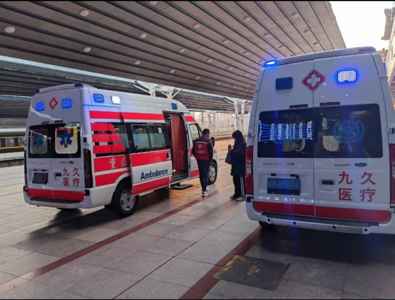 那坡县救护车长途转运